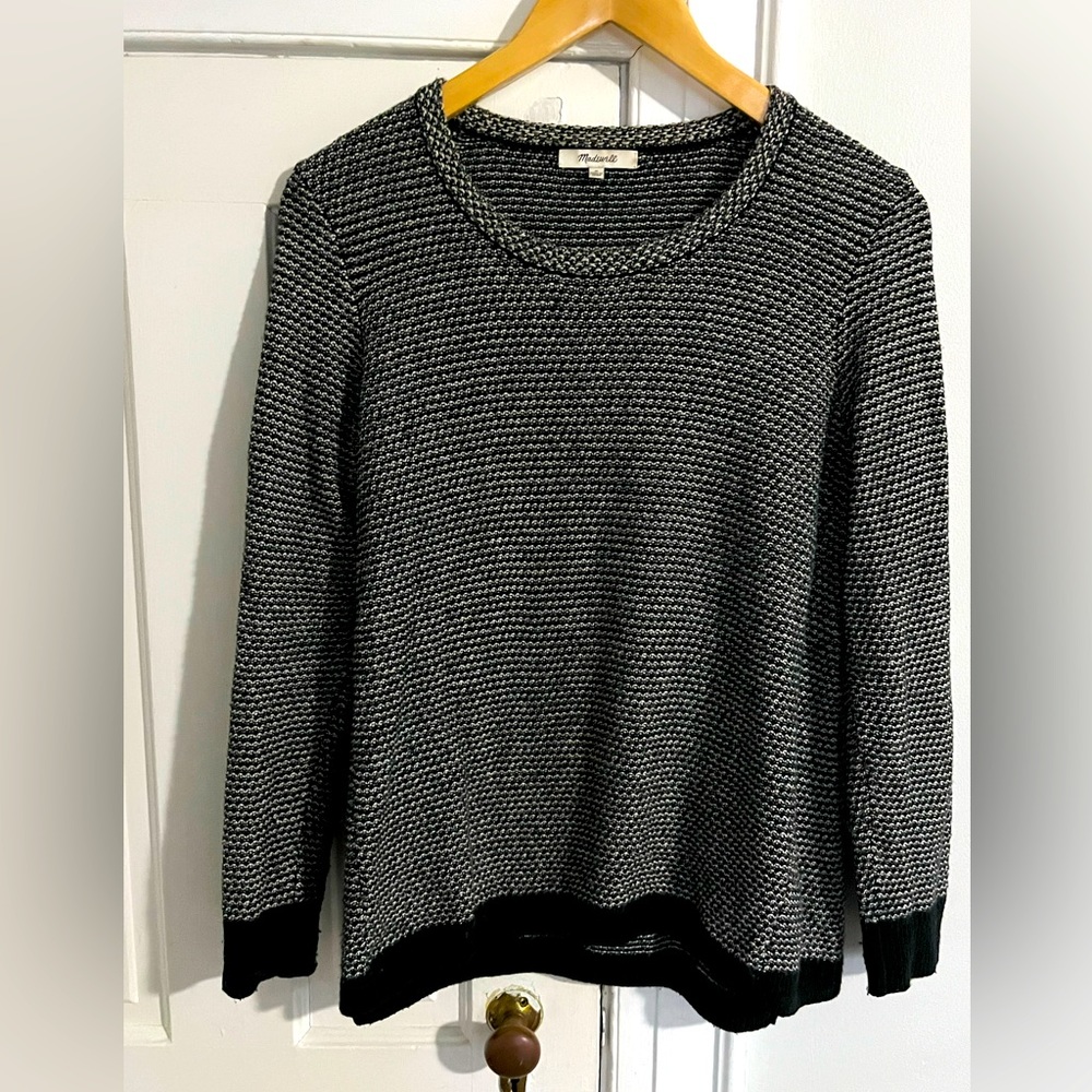 Madewell Black and White Cotton/Viscose/Nylon Sweater!! Good Condition! Size M